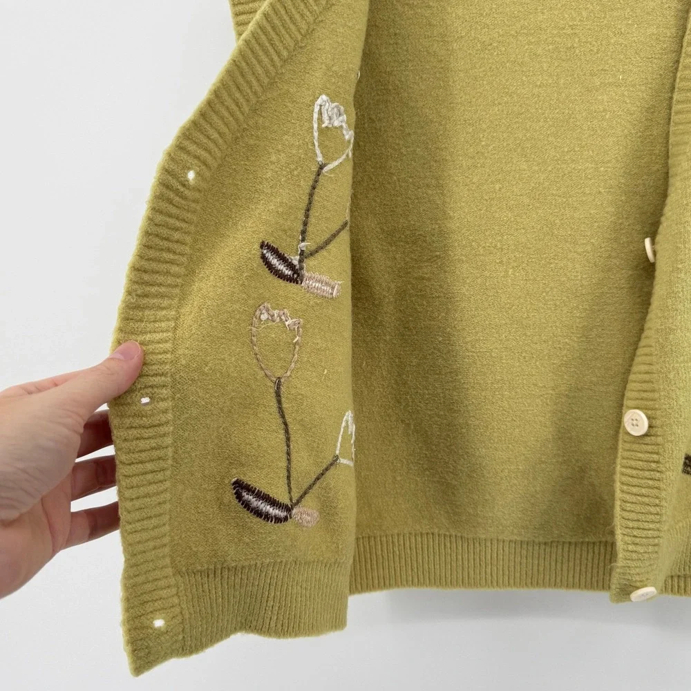 Chartreuse Green Embroidered Floral Knit Sweater Vest V-Neck Cardigan S? Cottage